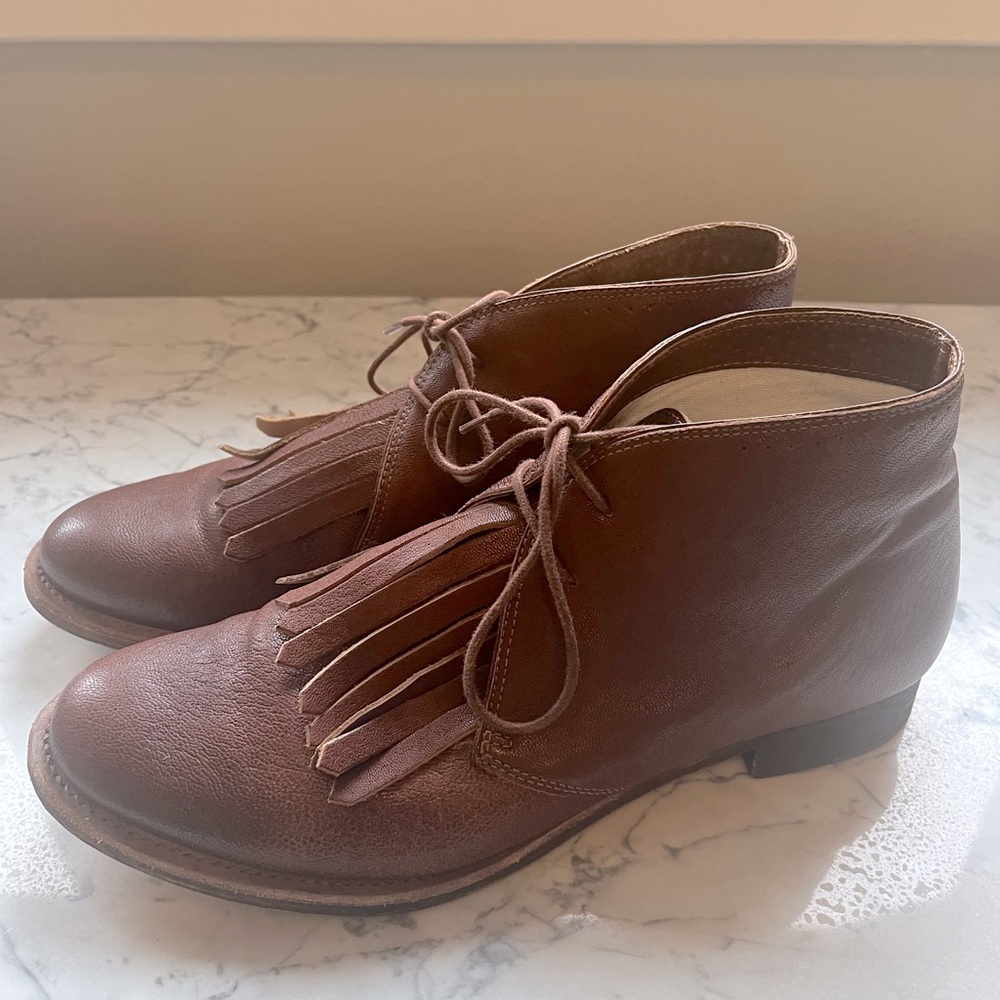 The Great kilty boot - EUC!
